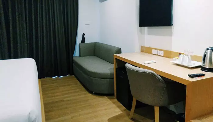 هتل نیو اسکوئر پاتونگ پوکت